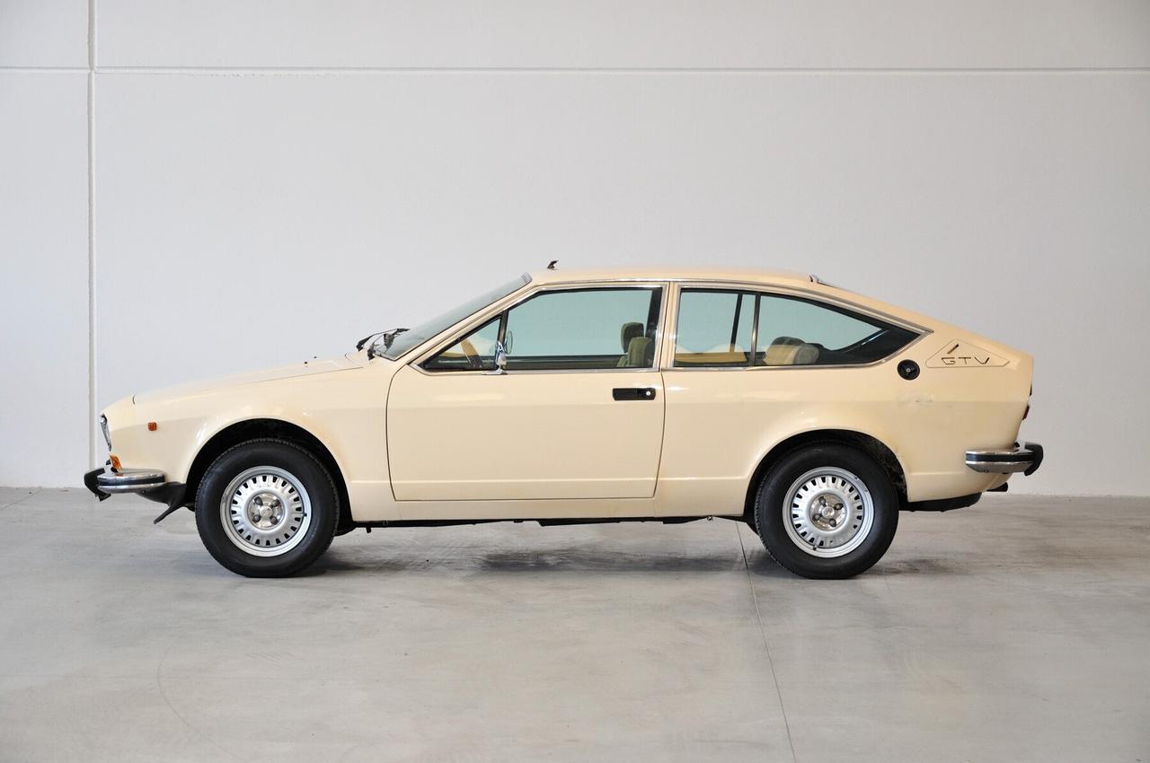 Alfa Romeo Alfetta GTV 2.0 122cv
