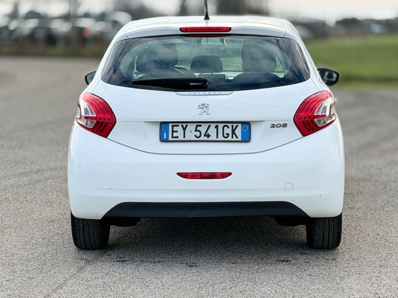 Peugeot 208 1.4 diesel 2015 ok Neo Patentati