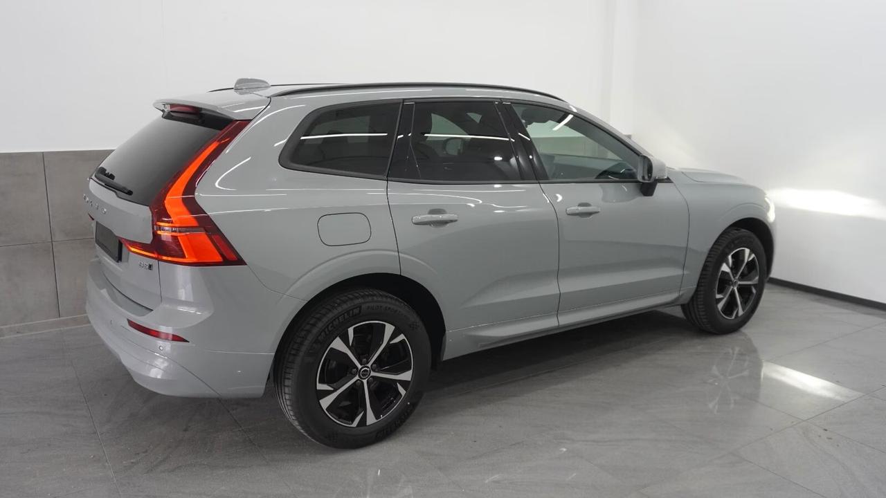 Volvo XC60 B5 Core AWD NewMod PilotAssist