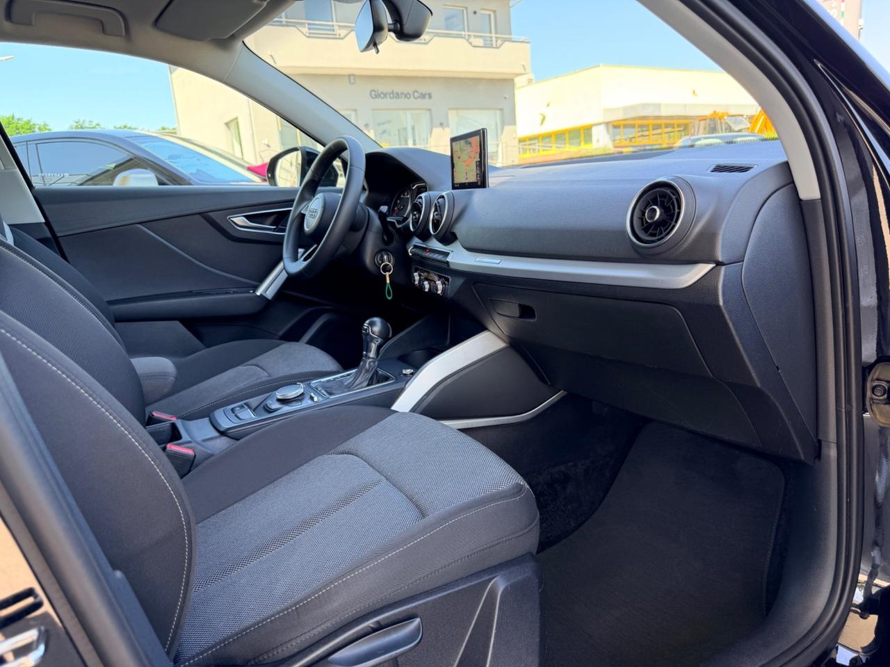 Audi Q2 30 TFSI S tronic line Edition black