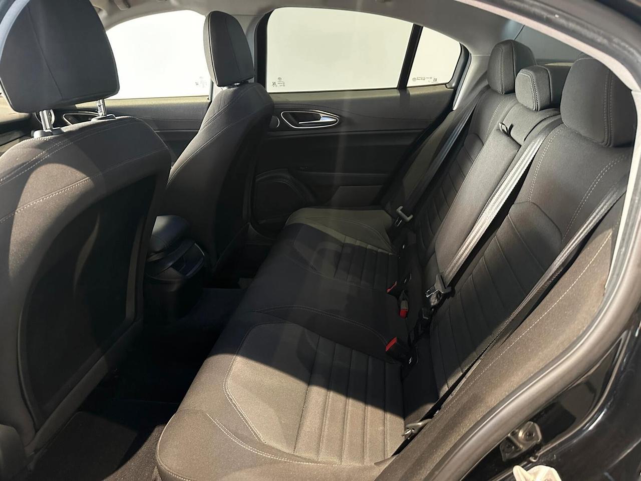 Alfa Romeo Giulia 2.2 Turbodiesel 160 CV AT8 Super