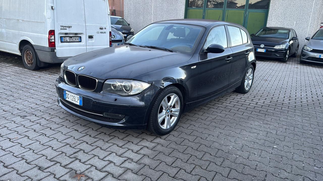 Bmw 116 116i cat 5 porte Futura