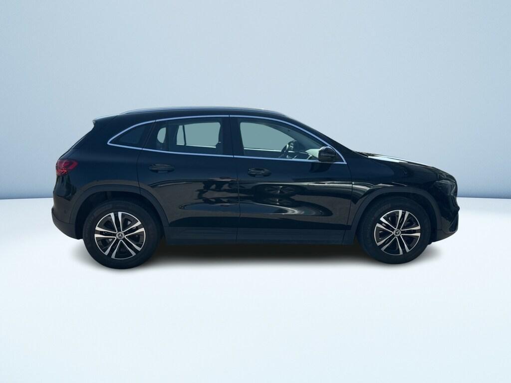 Mercedes GLA 180 180 D Advanced 8G-DCT
