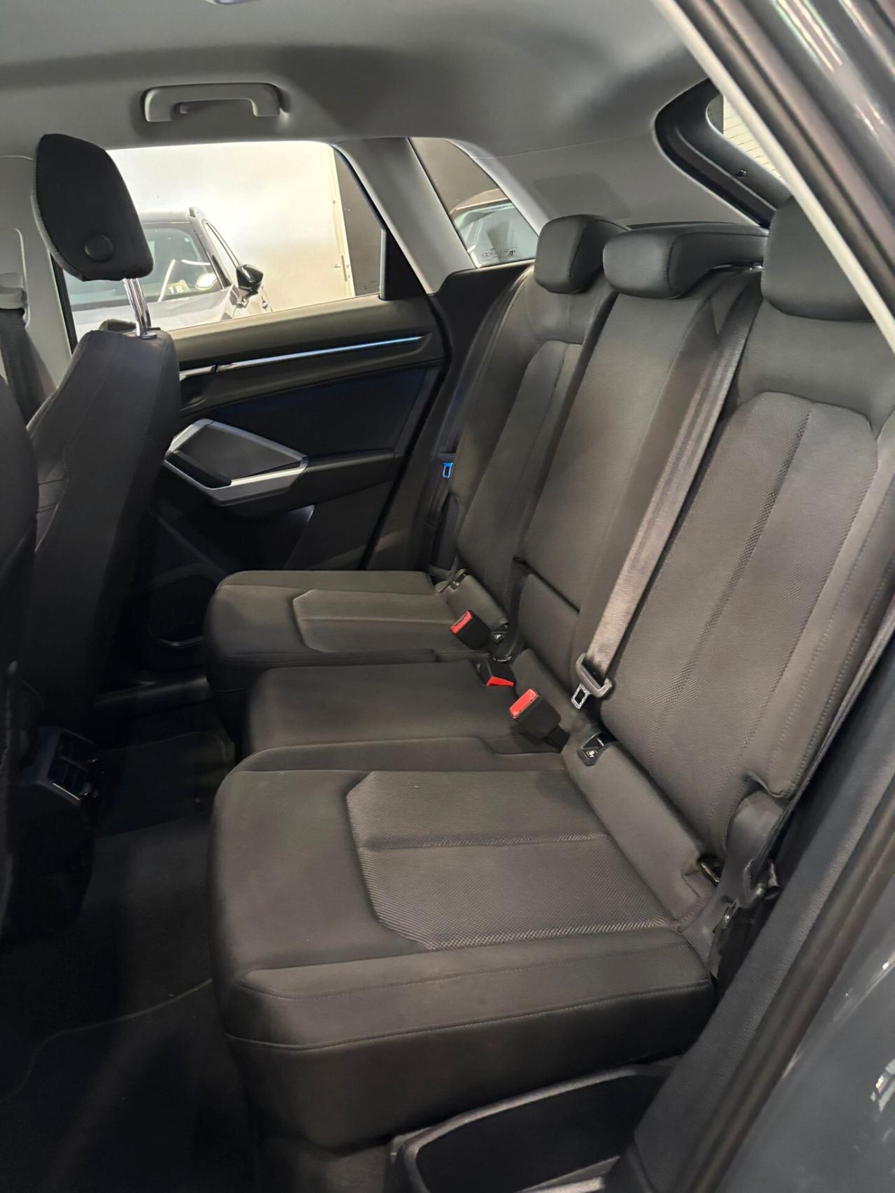 Audi Q3 35 TDI S tronic Business 2.0 150CV