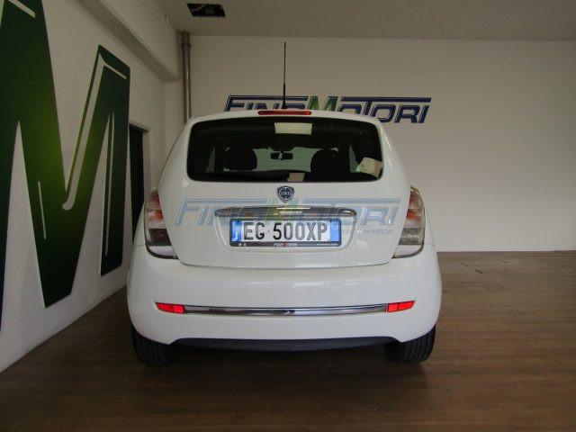 LANCIA Ypsilon 1.2 69 CV NEOPATENTATI