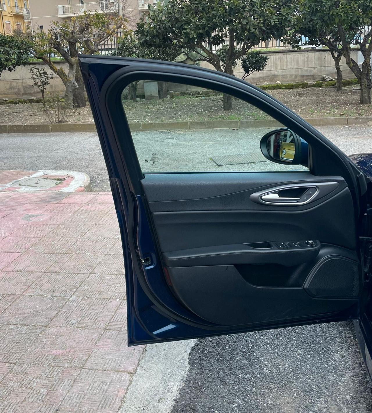 Alfa Romeo Giulia 2.2 Turbodiesel 180 CV Business Sport