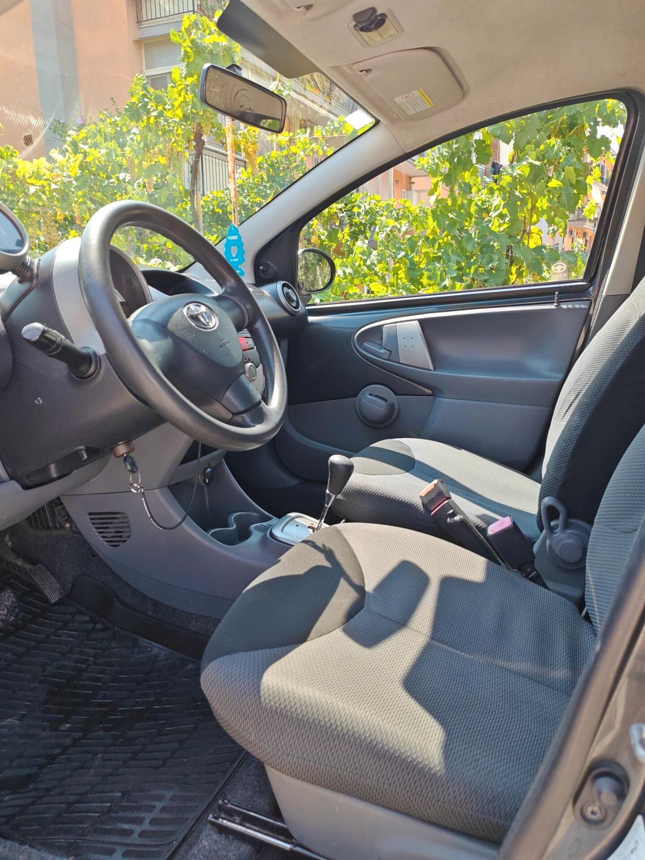 AUTOMATICA! Toyota AYGO ZONA VOMERO NUOVISSIMA