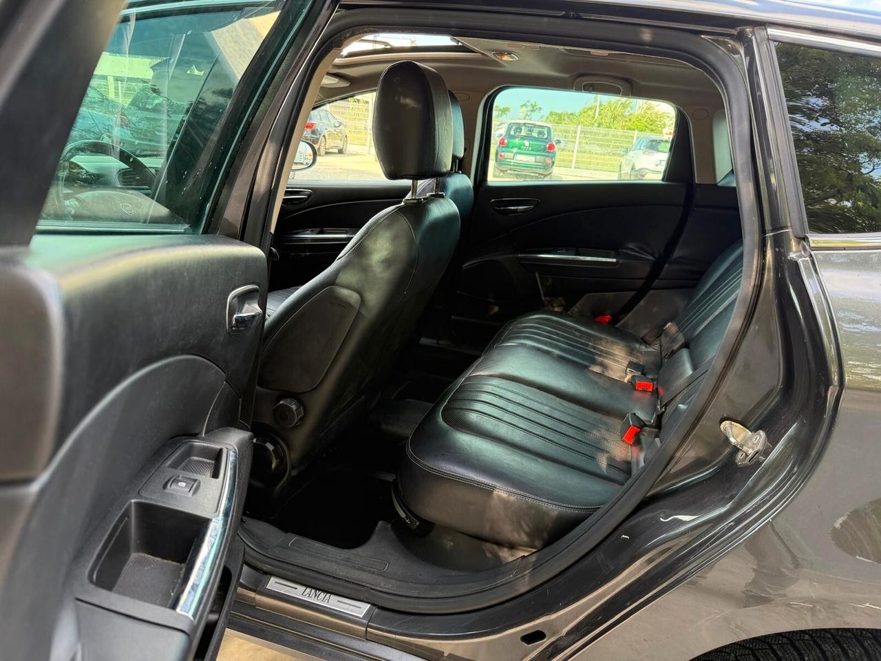 Lancia Delta 1.6 MJT DPF Business
