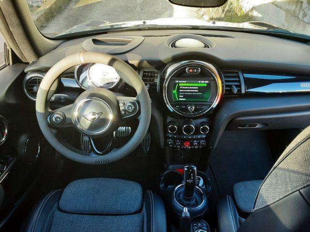 MINI Cooper 1.5 Cooper Hype Cabrio Autom.