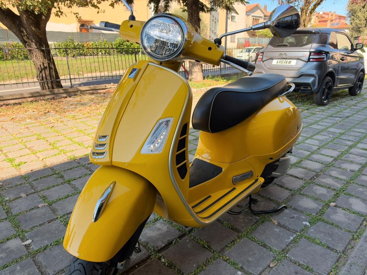 Piaggio Vespa 300 GTS SUPER E5