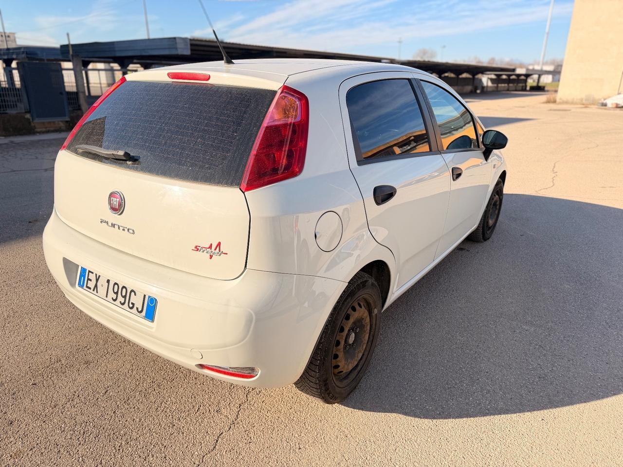 Fiat Punto 1.3 MJT 2014 km156mila neopatentati