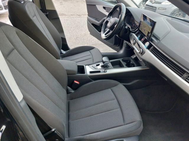 AUDI A4 Avant 30 hybrid TDI/136 CV S tronic Bus. Adv.