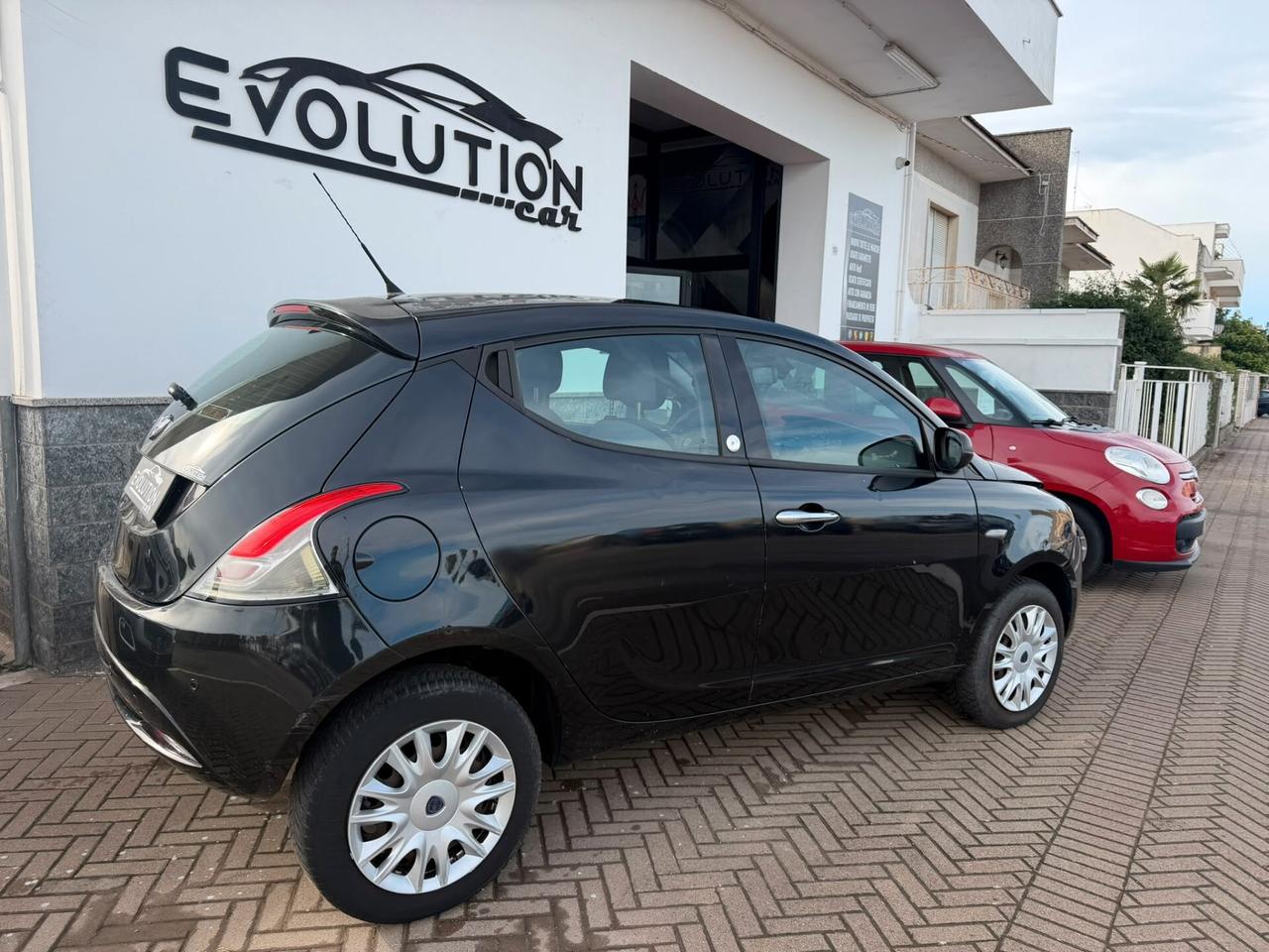 Lancia Ypsilon 1.2 69 CV 5 porte metano Ecochic Gold