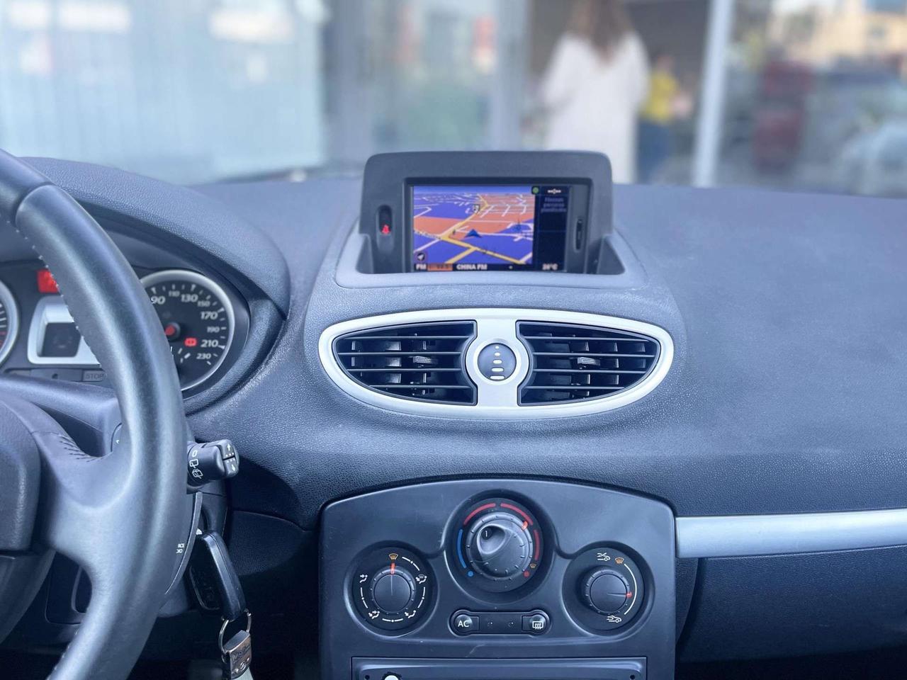 Renault Clio 1.2 Benzina 75CV E4 Neo - 2010