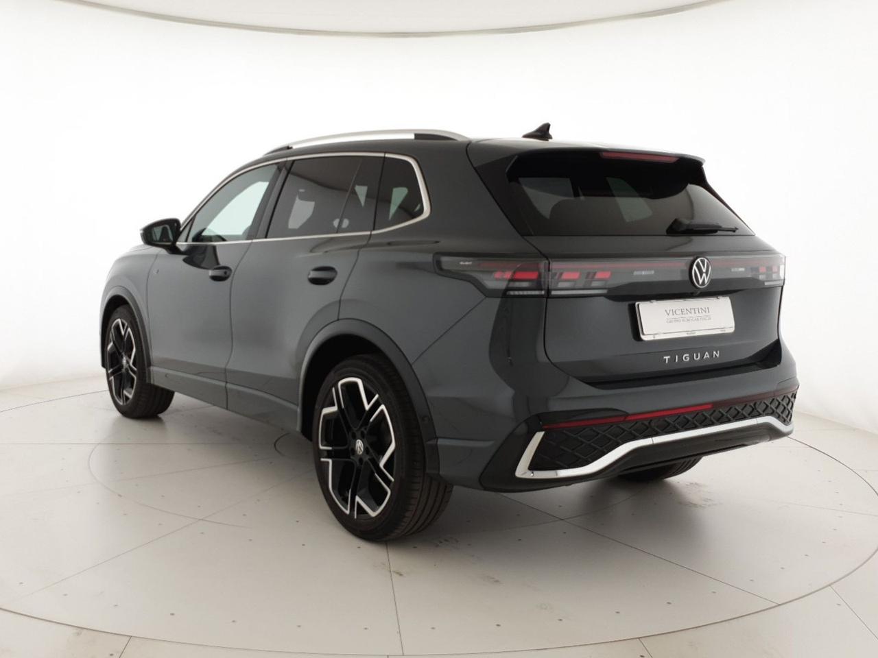 Volkswagen Tiguan 2.0 tdi r-line 150cv dsg