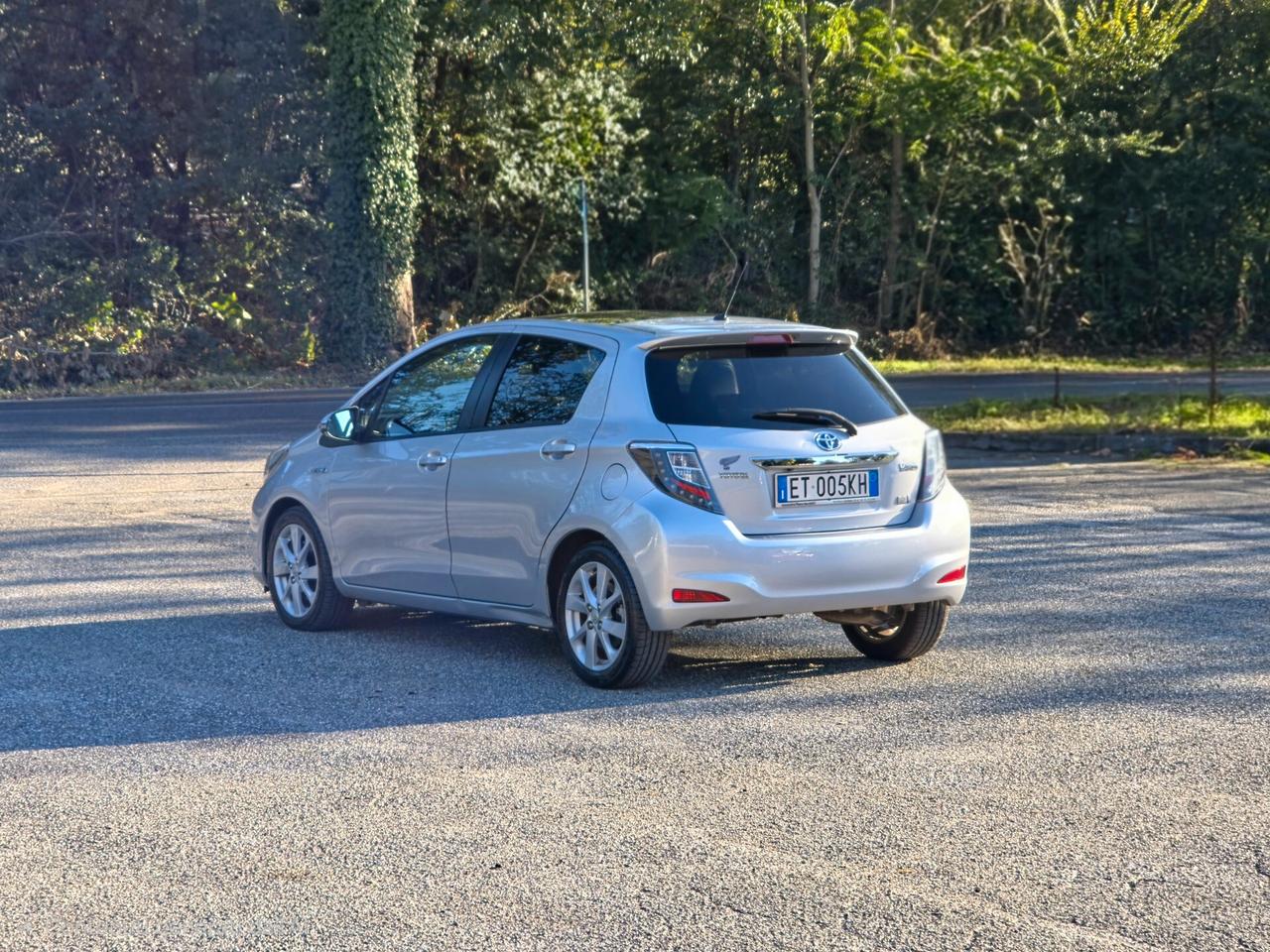 Toyota Yaris 1.5 Hybrid 5 porte Style Automatica E5B NEO 2013