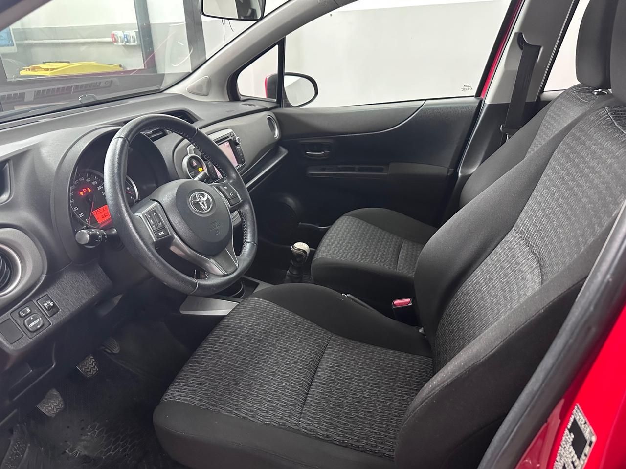 Toyota Yaris 1.0 5 porte Lounge 2013