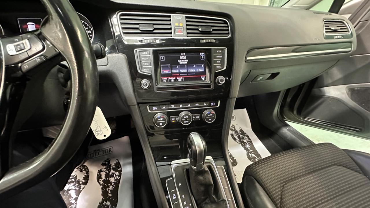 Volkswagen Golf 1.6 TDI 110 CV DSG 5p. Highline(anche per neopatentati)