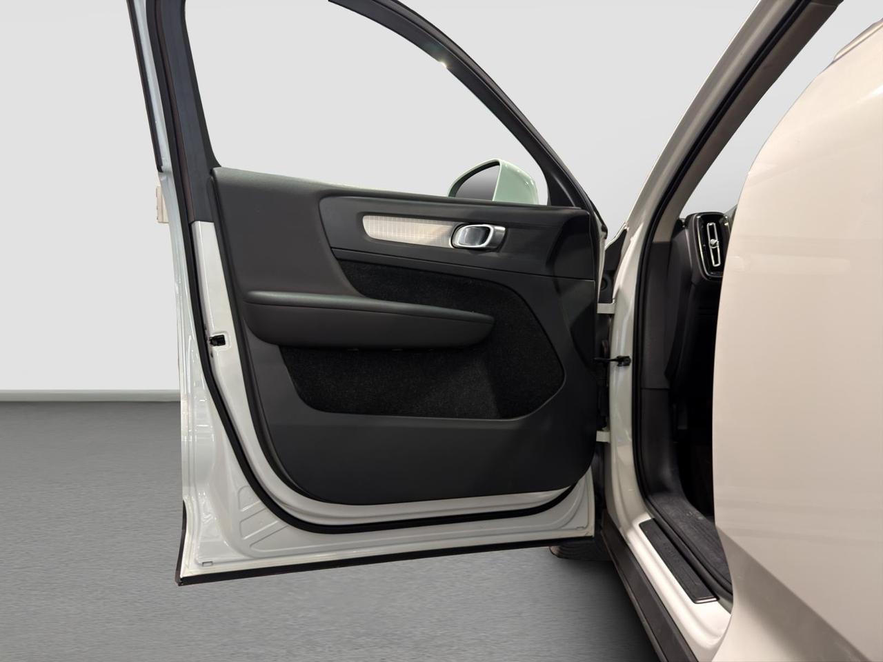 Volvo XC40 150cv aut. TETTO BELLISSIMA