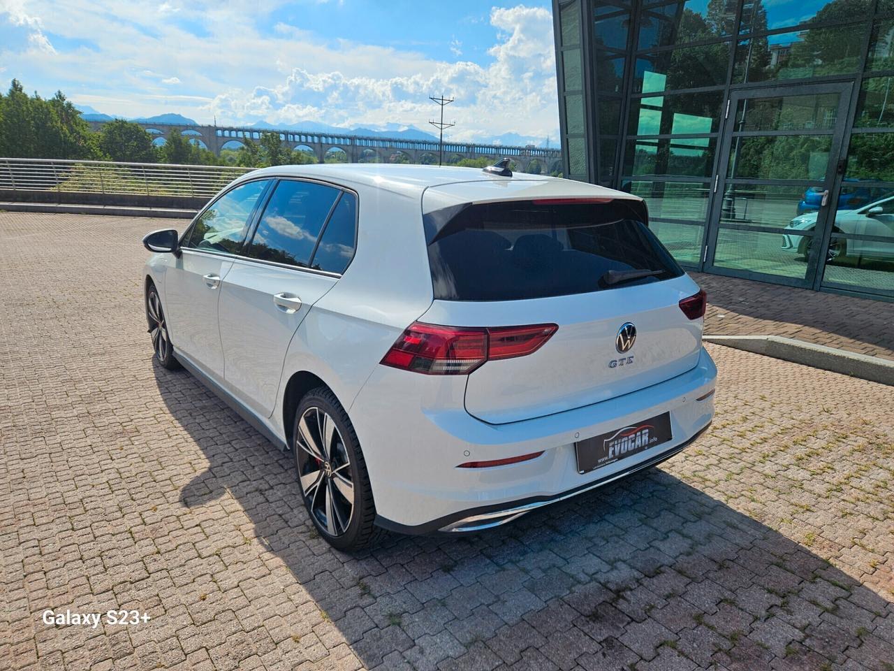 Volkswagen Golf GTE HYBRID elettrica/benzina