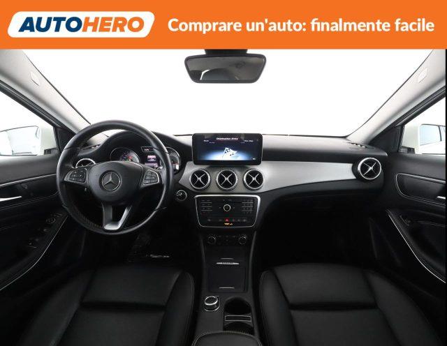 MERCEDES-BENZ GLA 220 d Automatic 4Matic Sport