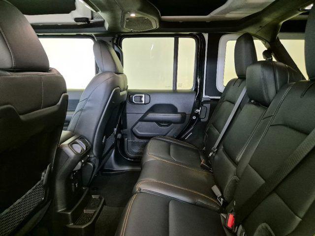 JEEP Wrangler Unlimited 2.0 Turbo Sahara Alpine