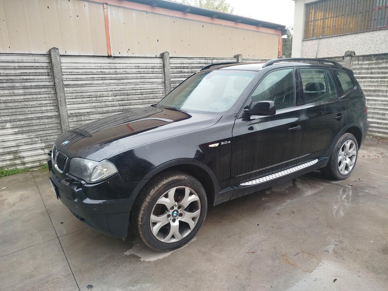 Bmw X3 3.0d cat Futura gancio traino ( cambio non va)