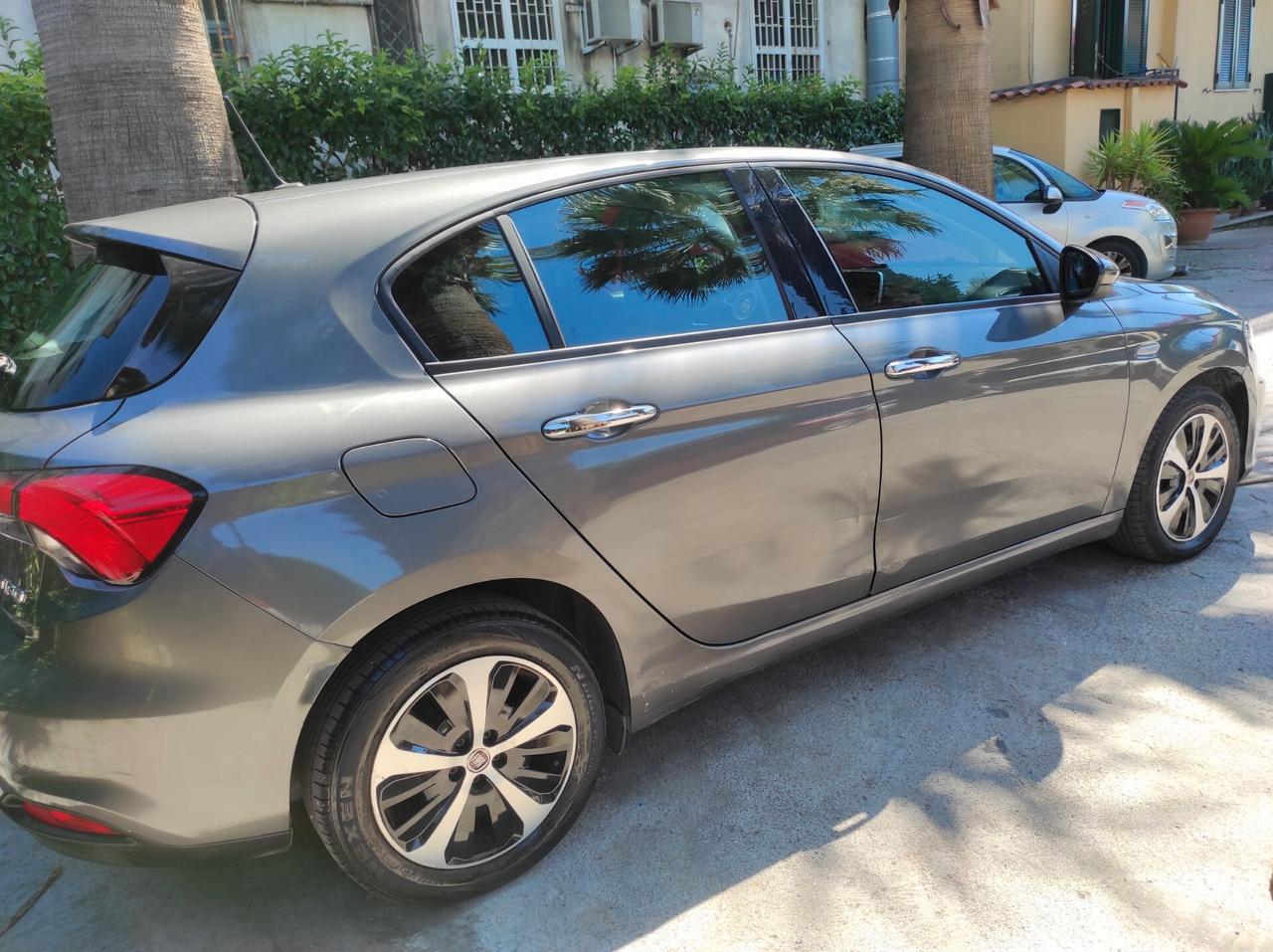 Fiat Tipo 2017 1.6 Mjt 120cv Nav Sens lega sedili Risca lounge