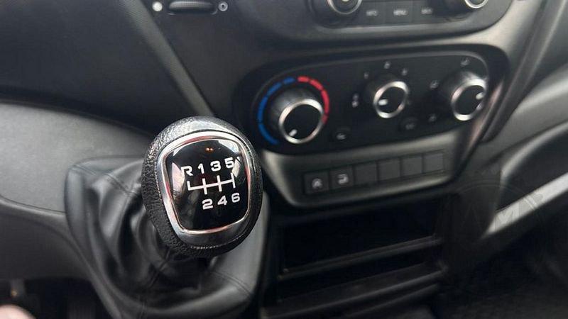 Iveco Nuovo DAILY 22 35C 2.3 PL-RG Cabinato CON SPONDA IDRAULICA