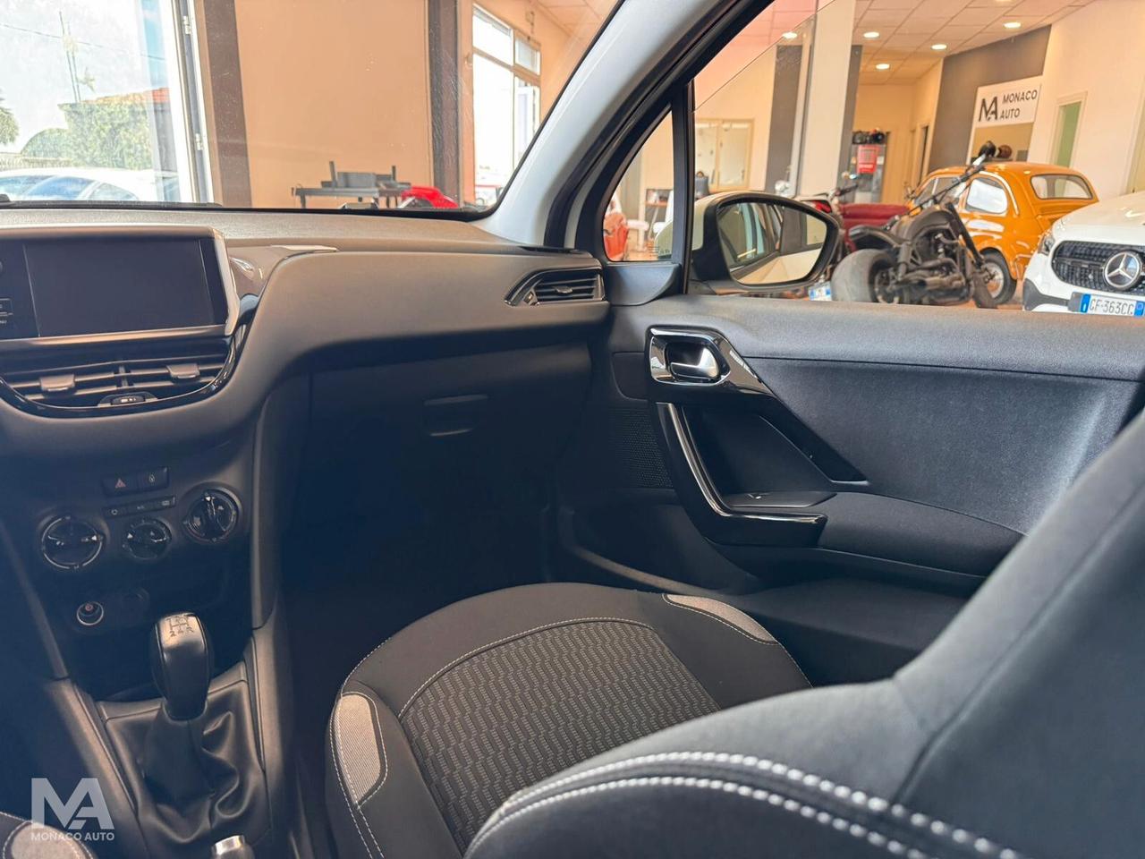 Peugeot 208 1.4 HDi 68 cv Active 2015