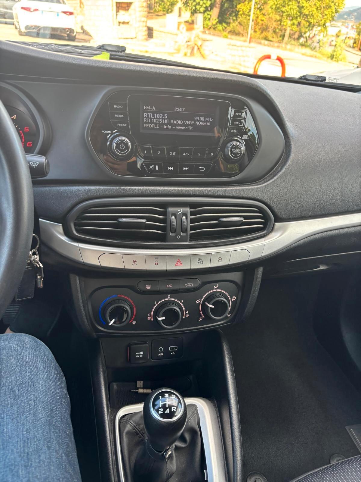 Fiat Tipo 1.3 Mjt 4 porte Easy