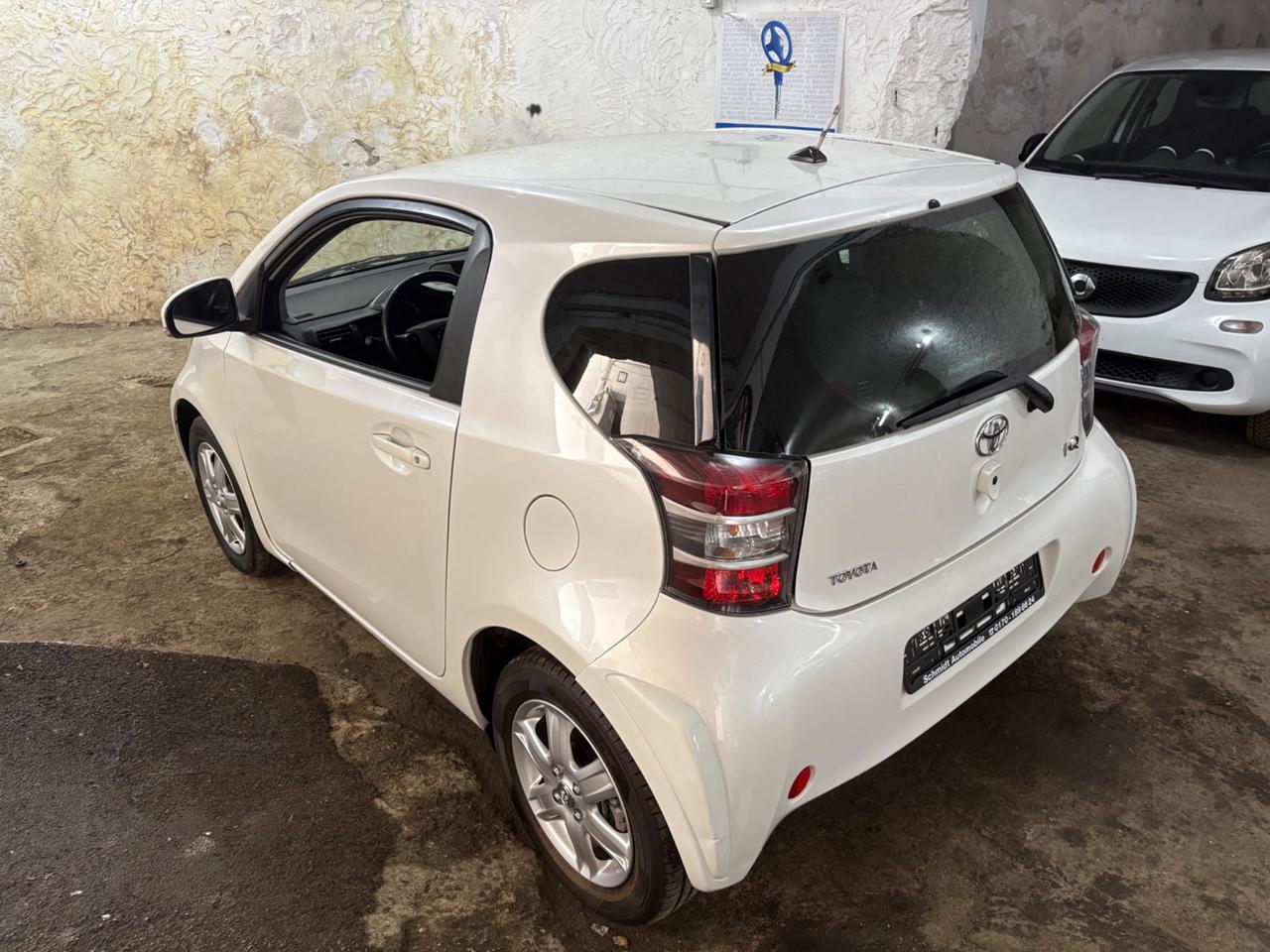 Toyota iQ 1.0