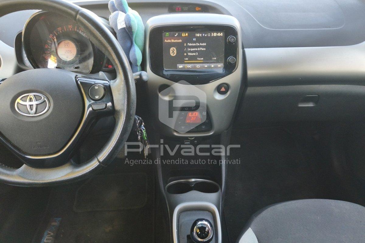 TOYOTA Aygo 1.0 VVT-i 69 CV 5 porte x-business MMT