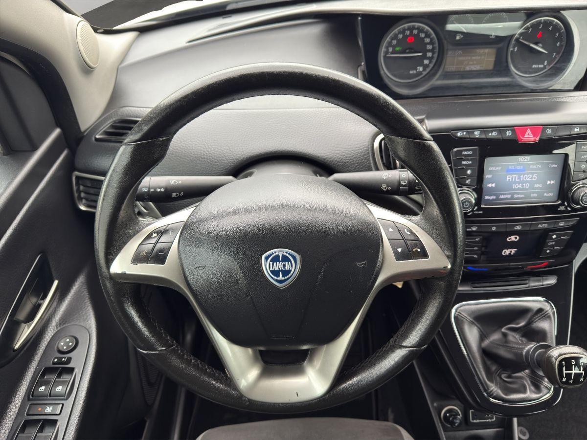 LANCIA - Ypsilon - 1.2 69 CV 5p. Platinum NAVI PELLE