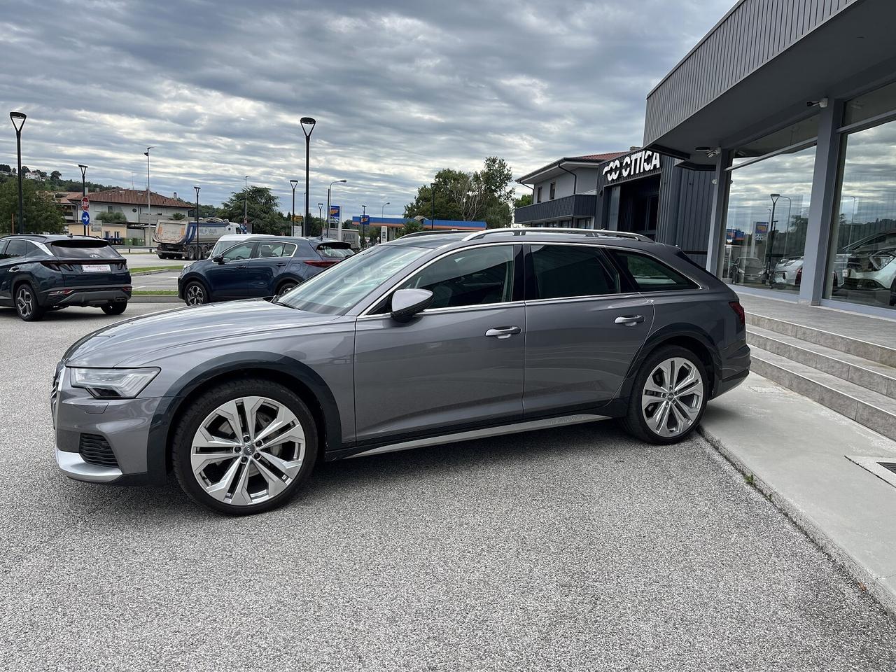 AUDI A6 ALLROAD 3000 TDI 286 CV TIPTRON. 4X4