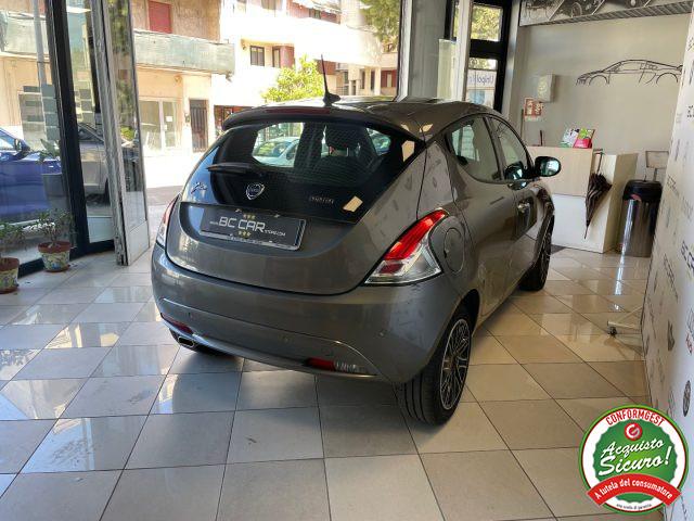 LANCIA Ypsilon 1.0 Hybrid Gold *CAR PLAY*LED