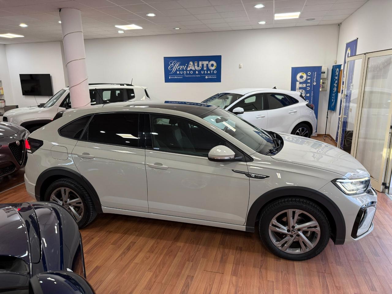 VOLKSWAGEN TAIGO 1.0 TSI 110CV DSG R-LINE - 2023