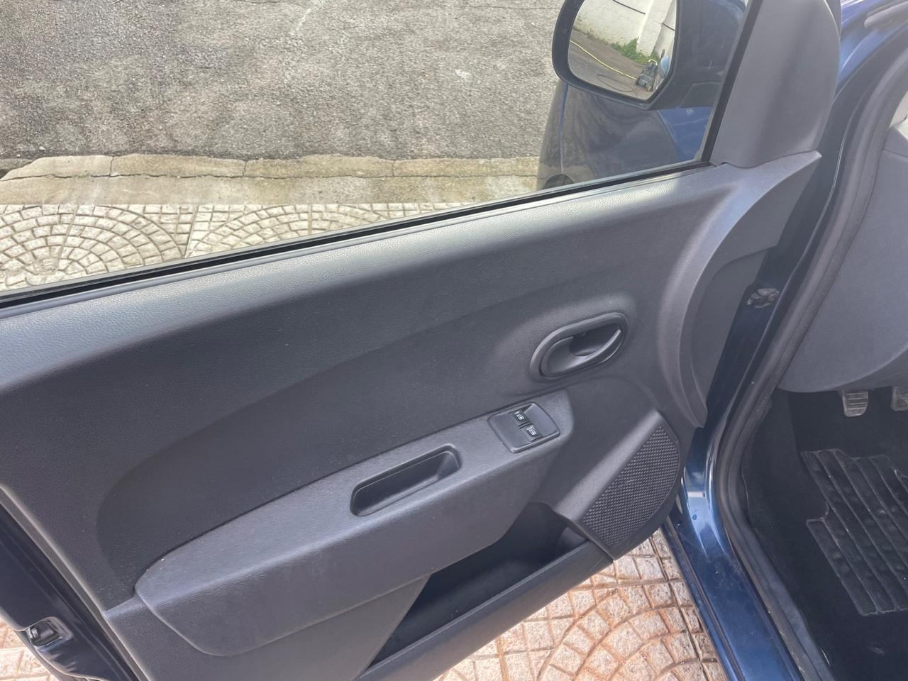 Dacia Dokker 1.6 8V 100CV GPL Ambiance 5 posti