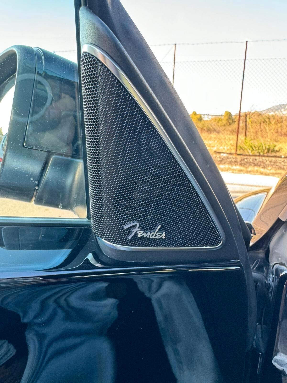 Volkswagen Maggiolino Cabrio Un Gioiello di Auto 2.000€ di Bonus Rottamazione!