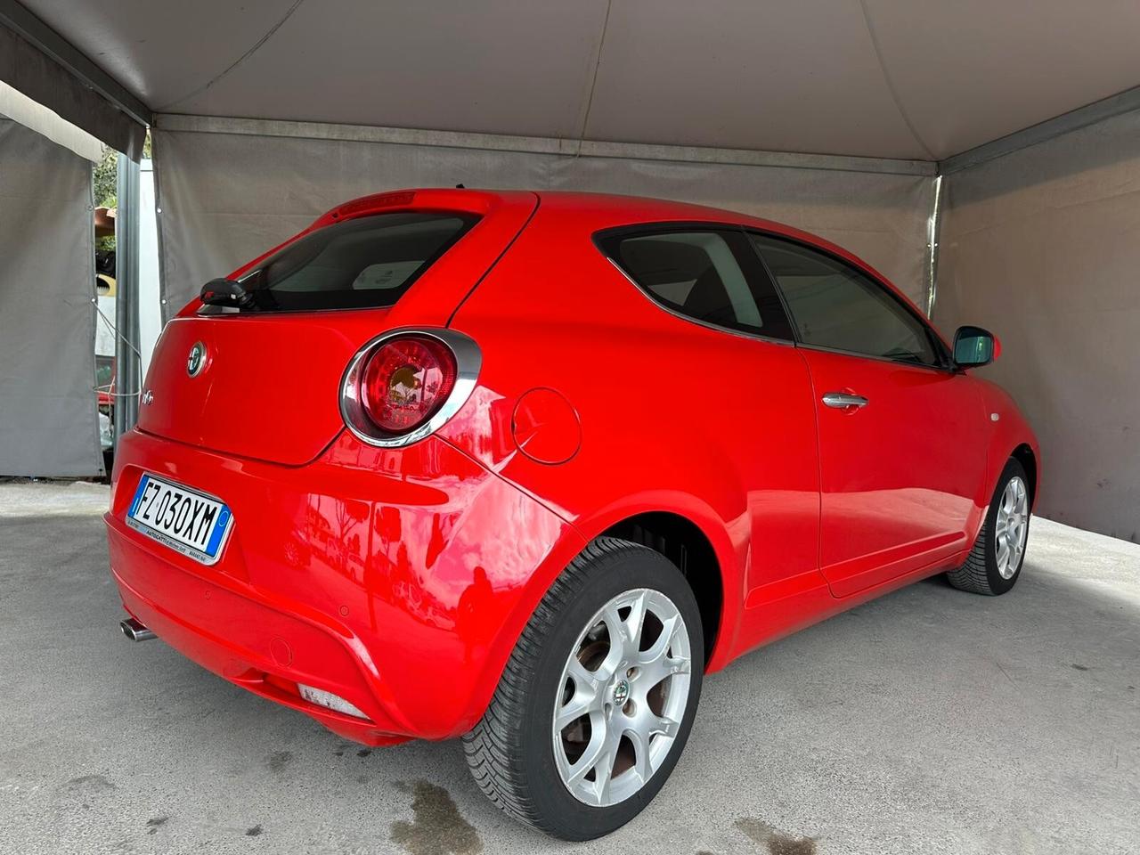 Alfa Romeo MiTo 1.6 JTDm 16V Distinctive Sport Pack