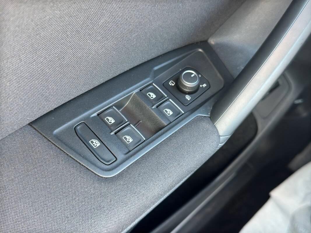 Volkswagen Tiguan 1.5 tsi Life 130cv CON TELECAMERA E CARPLAY