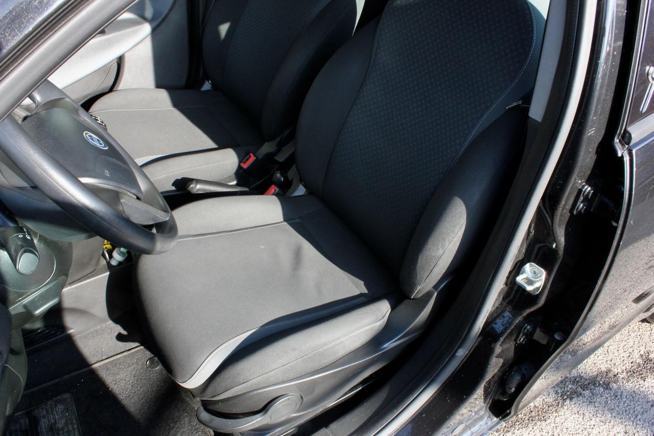 Lancia Ypsilon 1.2 69 CV 5 porte Silver POCHISSIMI KM!