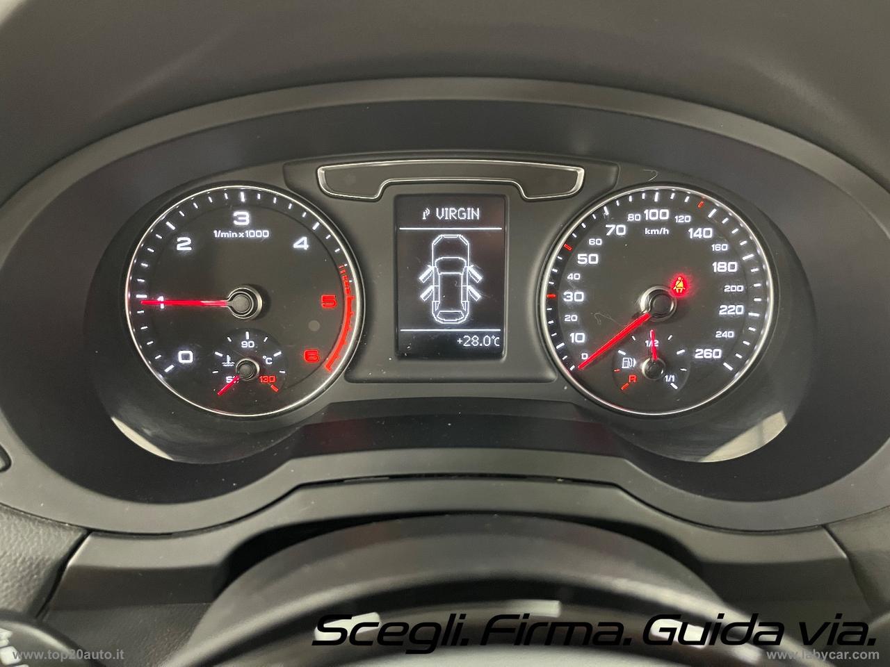 AUDI Q3 2.0 TDI 120CV Business|MANUALE