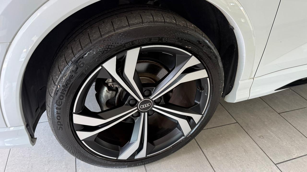 AUDI Q3 SPORTBACK S LINE TETTO IDENTITY BLACK