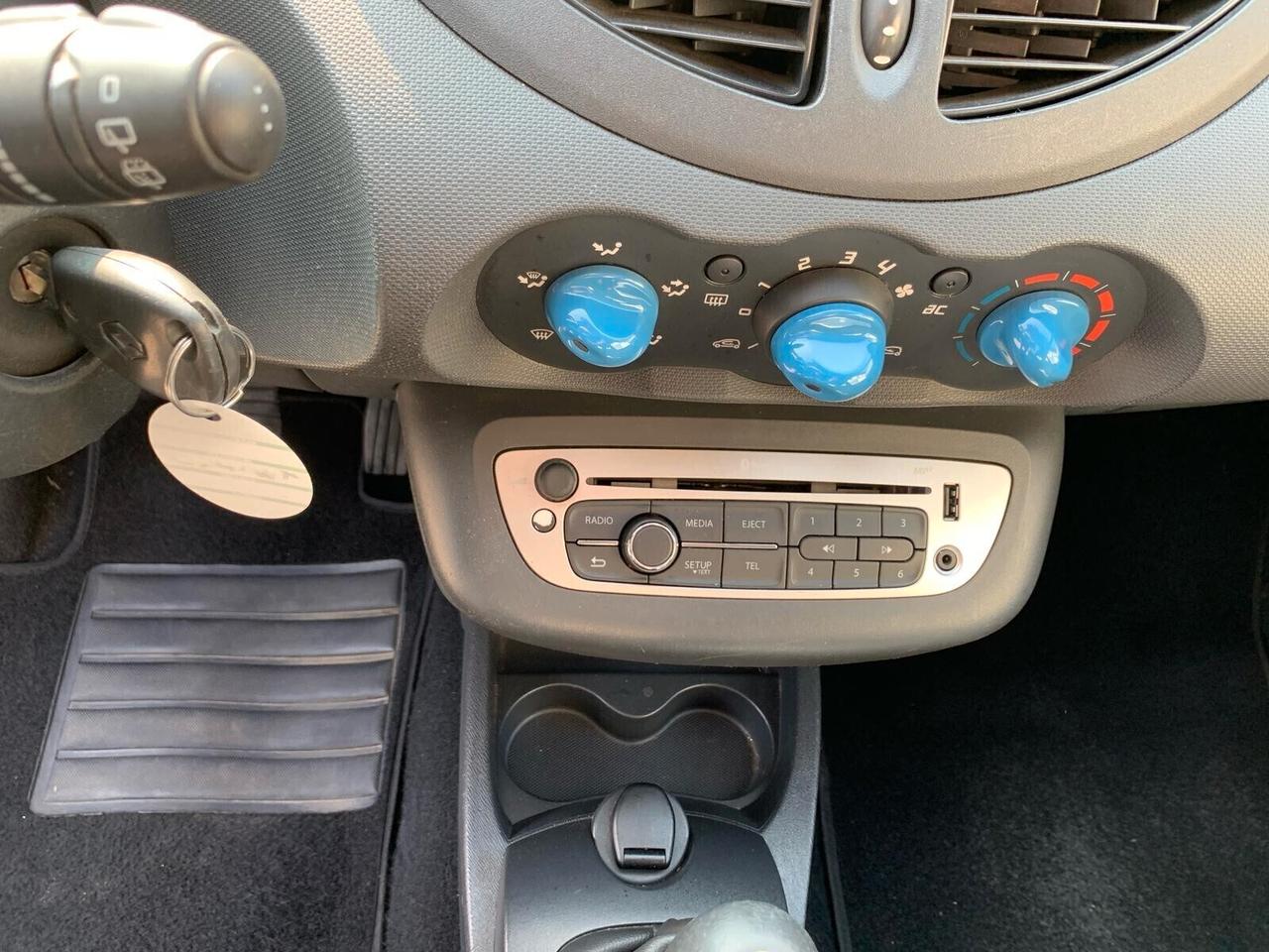 Renault Twingo 1.2 UNICO-PR. NEO-PATENTATI