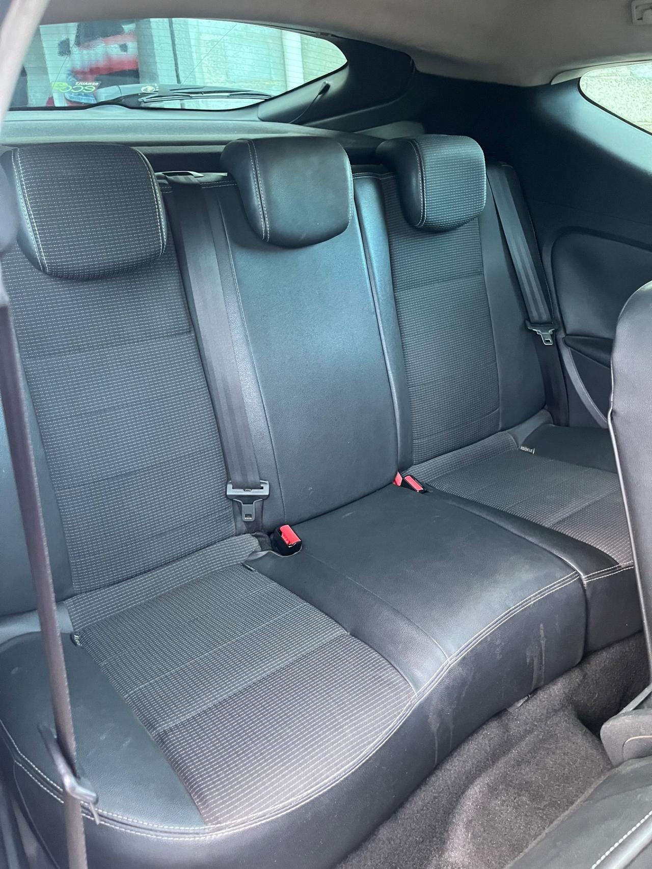 Renault Megane Mégane Coupé 1.5 dCi 110CV EDC GT Line