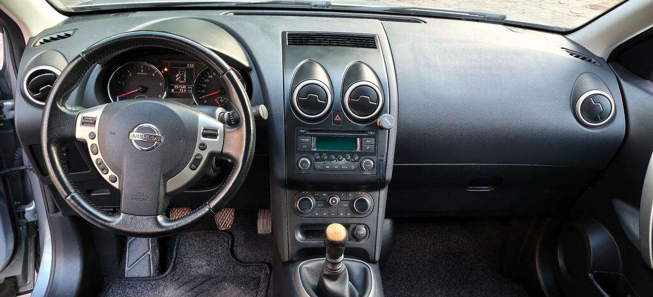 Nissan Qashqai 1.5 dCi DPF Tekna