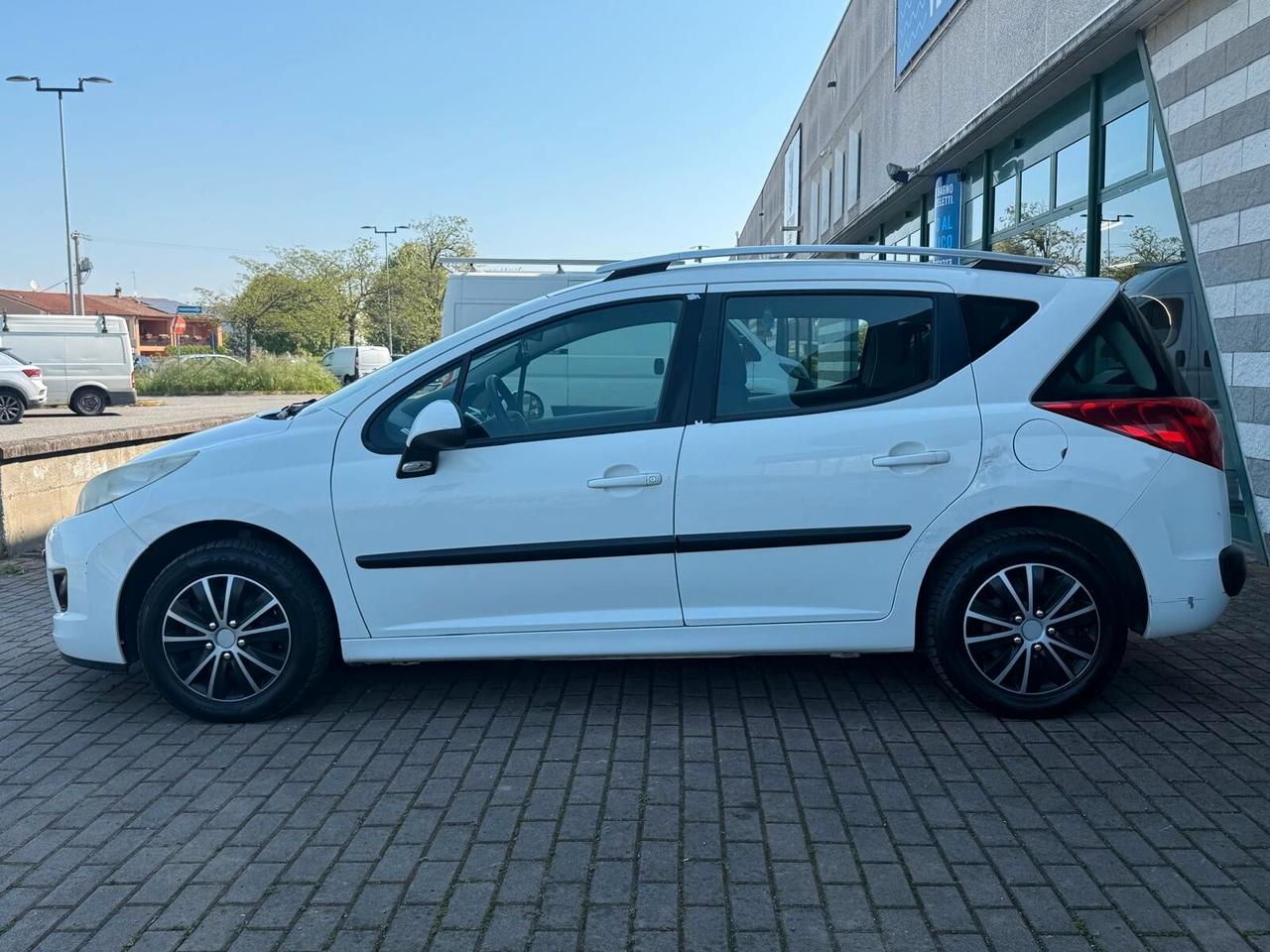 Peugeot 207 1.4 8V 75CV SW X Line ECO GPL