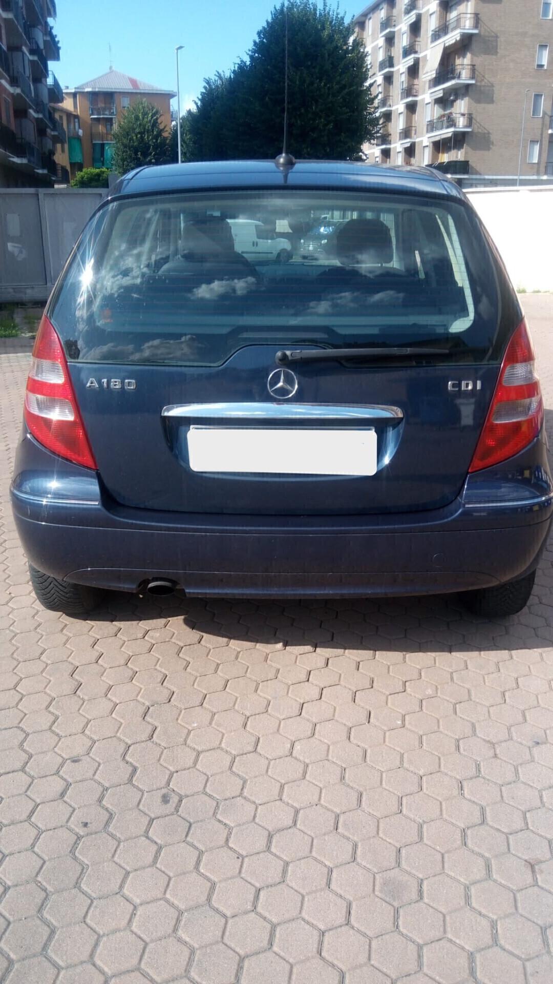 Mercedes-benz A 180