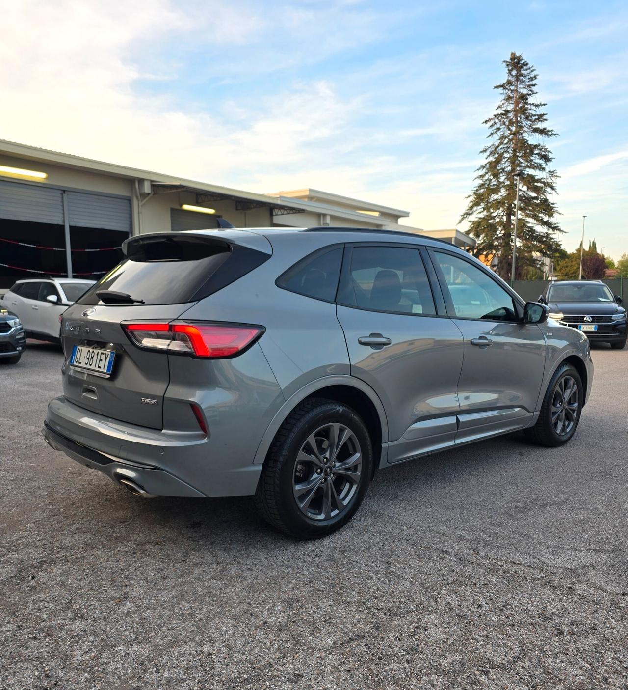 Ford Kuga 2.5 Full Hybrid 190 CV CVT 2WD ST-Line
